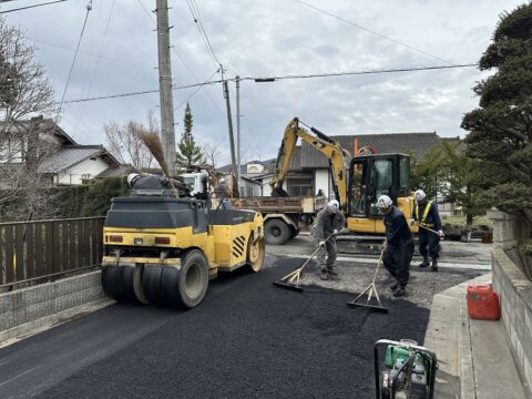 アスファルト開始
