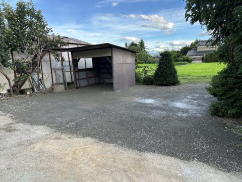 砕石敷き均し工事